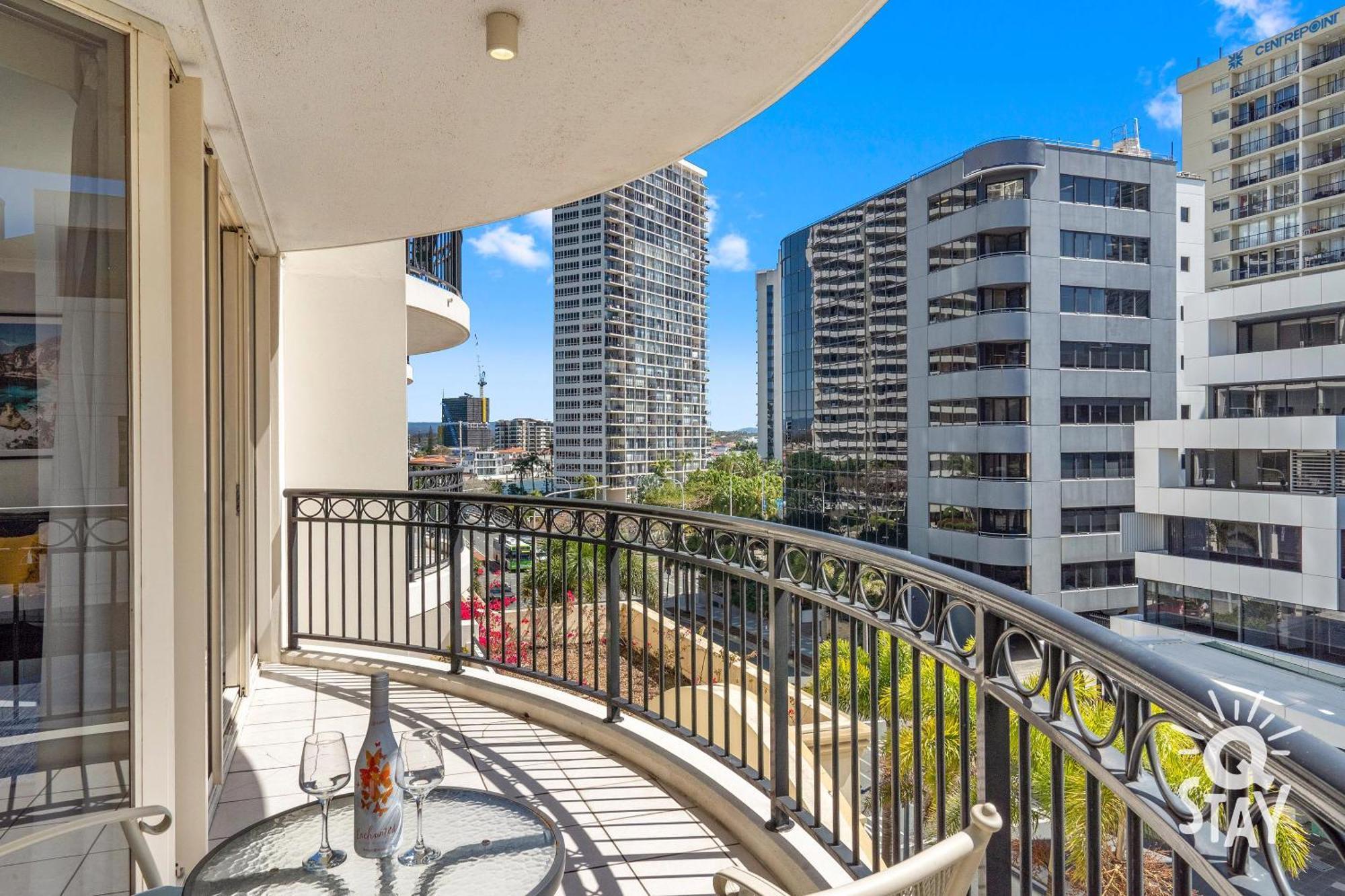 Chevron Renaissance Surfers Paradise Mid Week Madness Deal - Q Stay Голд-Кост Экстерьер фото