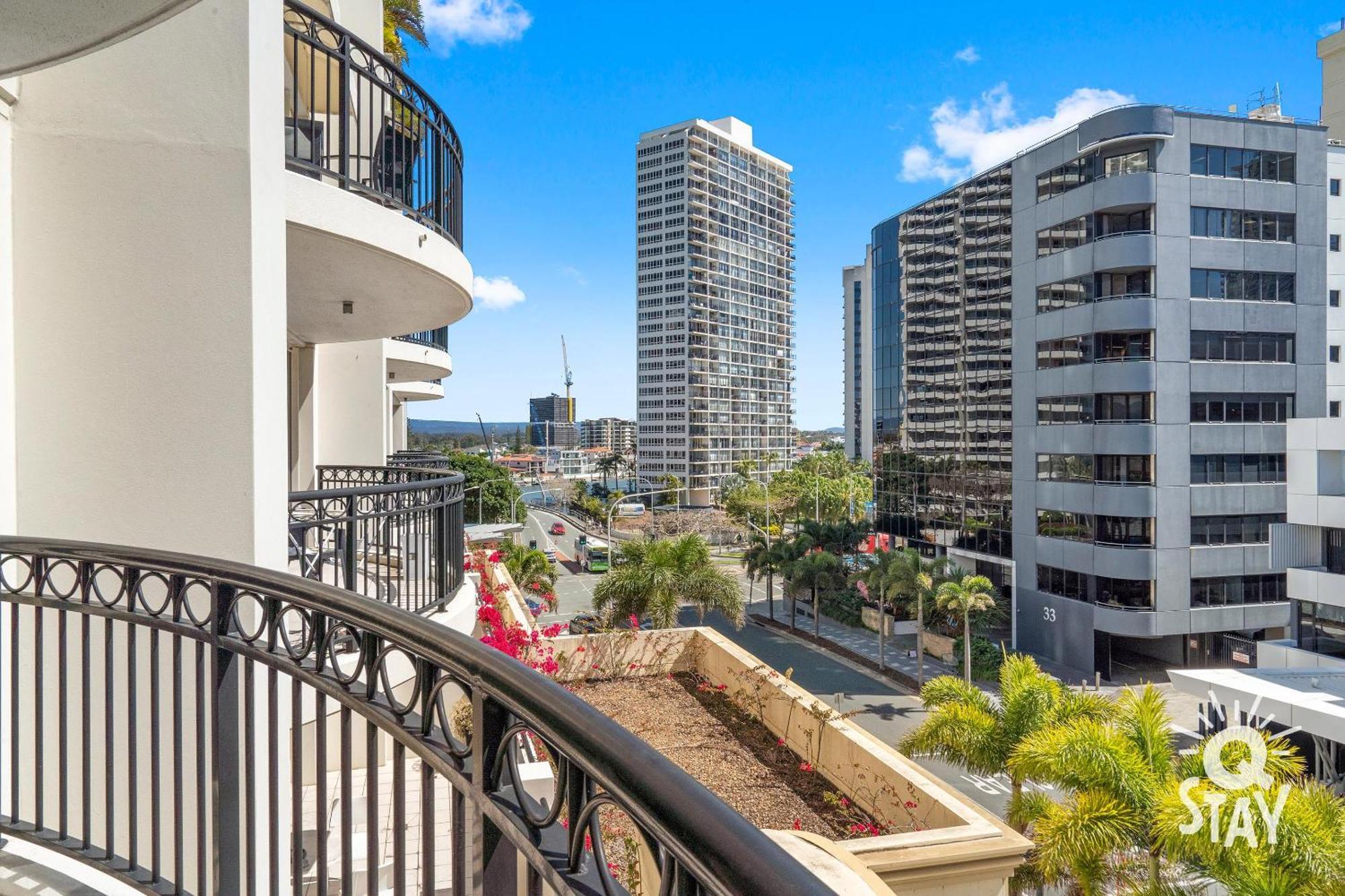 Chevron Renaissance Surfers Paradise Mid Week Madness Deal - Q Stay Голд-Кост Экстерьер фото