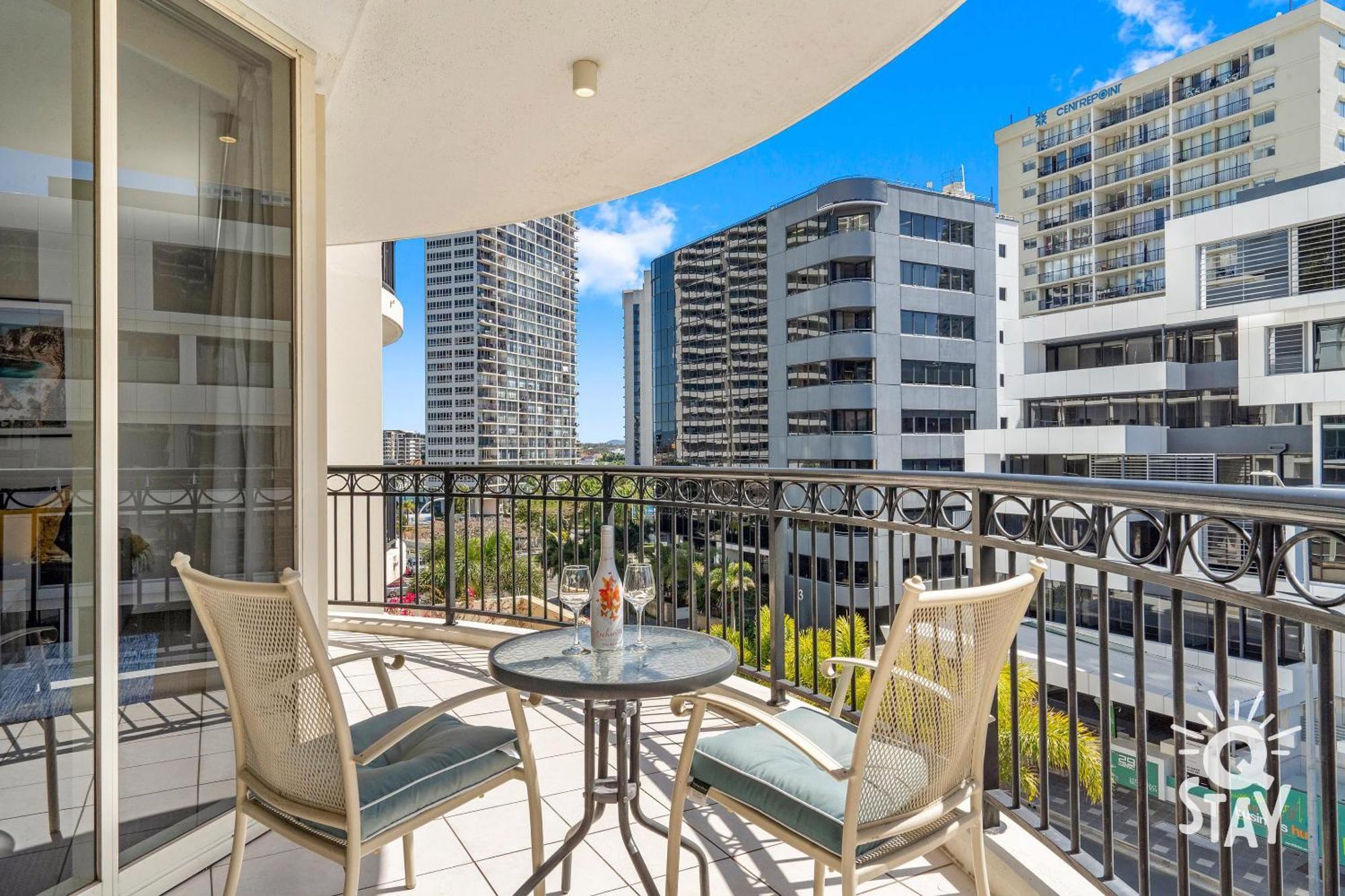 Chevron Renaissance Surfers Paradise Mid Week Madness Deal - Q Stay Голд-Кост Экстерьер фото