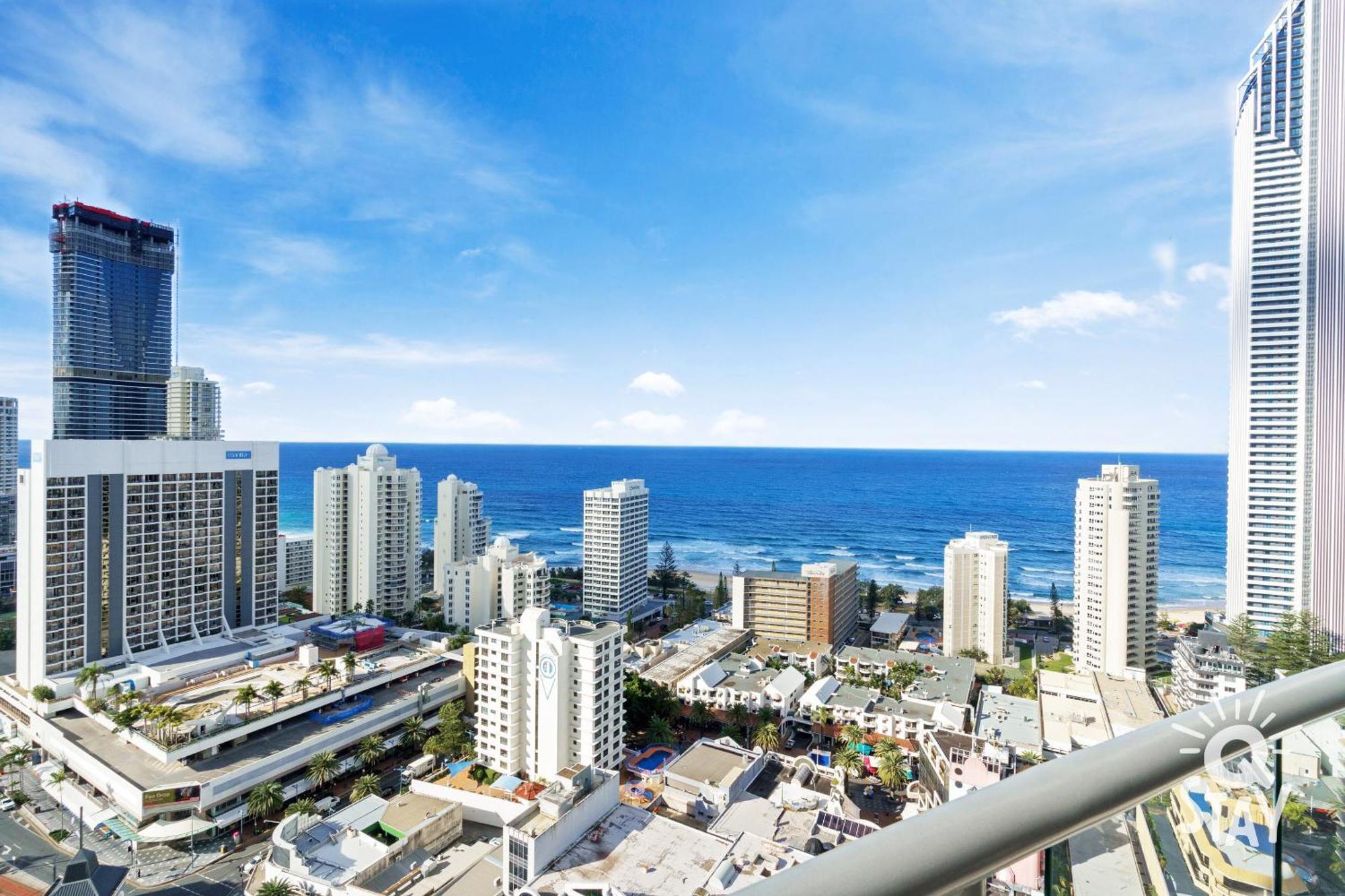 Chevron Renaissance Surfers Paradise Mid Week Madness Deal - Q Stay Голд-Кост Экстерьер фото