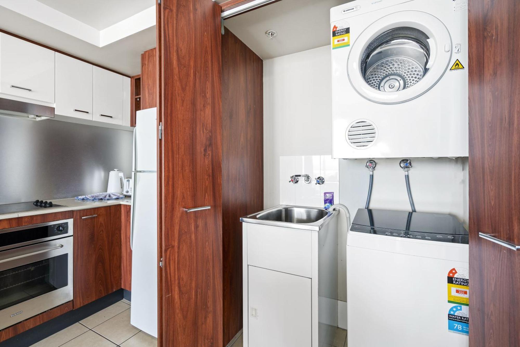 Chevron Renaissance Surfers Paradise Mid Week Madness Deal - Q Stay Голд-Кост Экстерьер фото