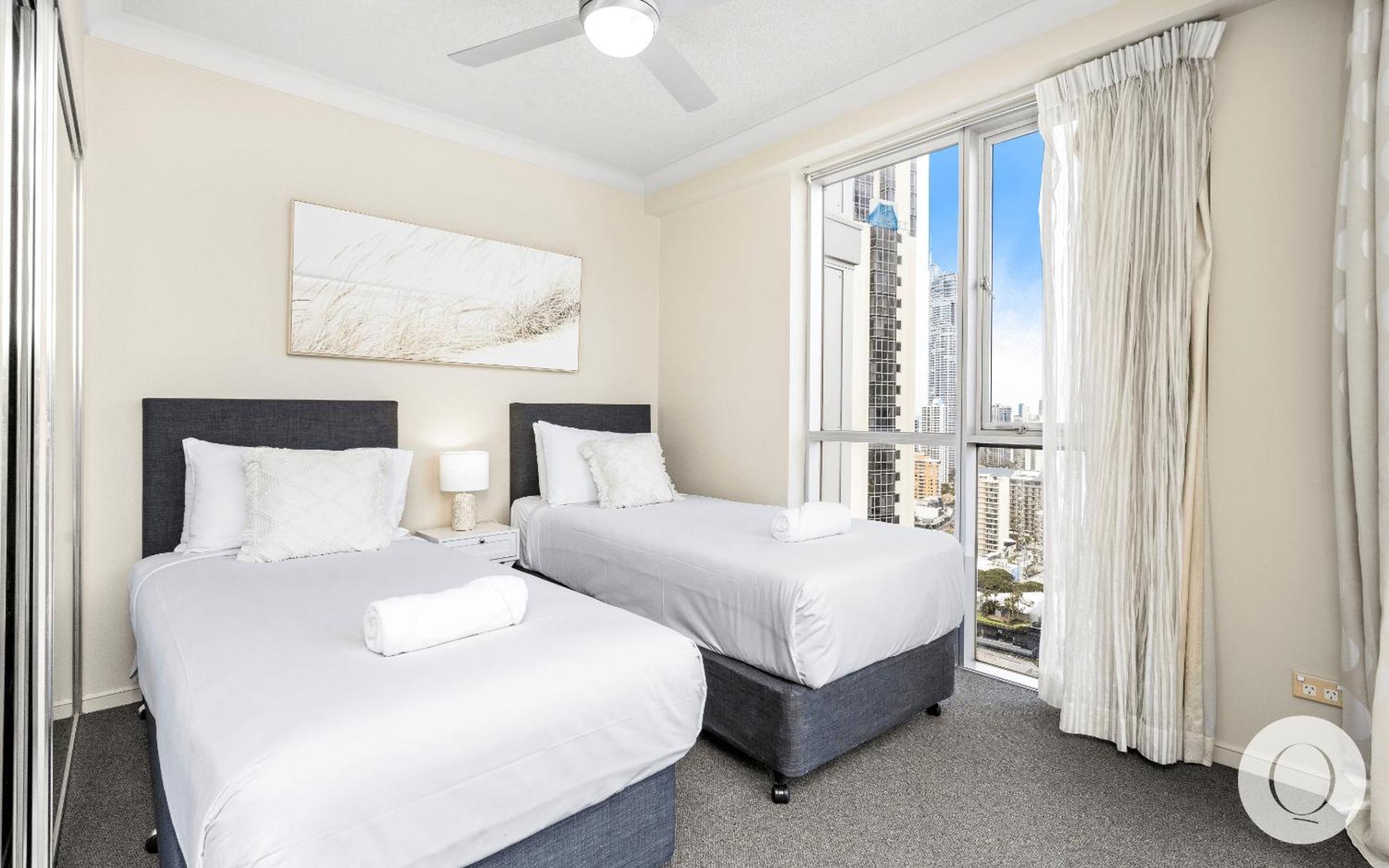 Chevron Renaissance Surfers Paradise Mid Week Madness Deal - Q Stay Голд-Кост Экстерьер фото