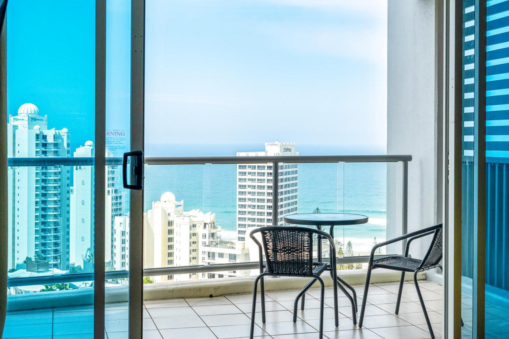 Chevron Renaissance Surfers Paradise Mid Week Madness Deal - Q Stay Голд-Кост Экстерьер фото